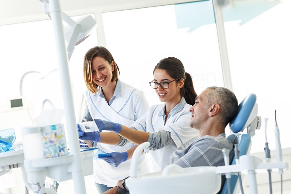 The Preventive Benefits Of A Routine Dental Cleaning